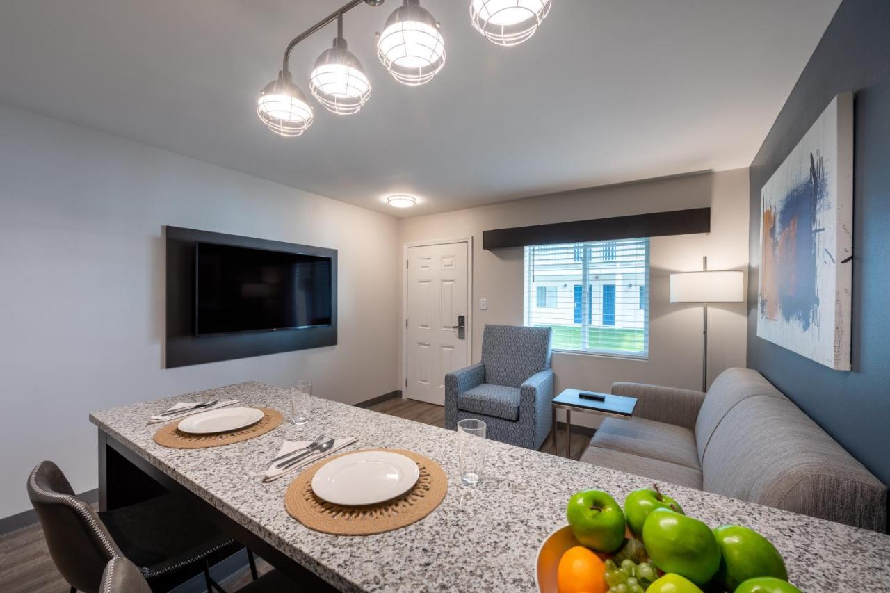 Hotel Stayapt Alexandria-fort Belvoir 2*