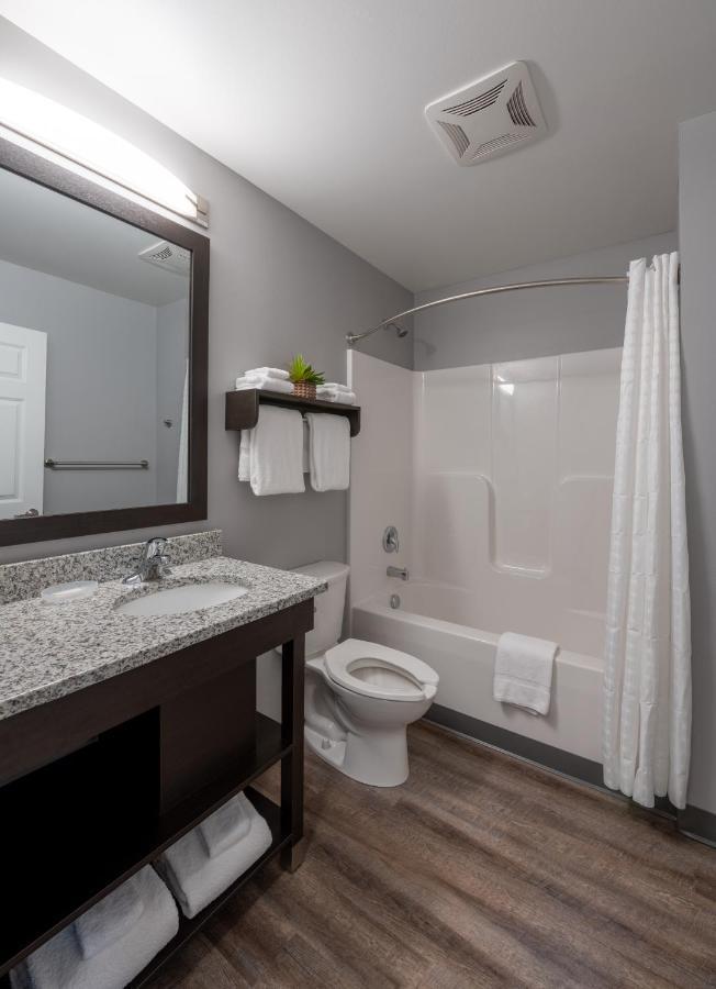 Hotel Stayapt Alexandria-fort Belvoir 2*
