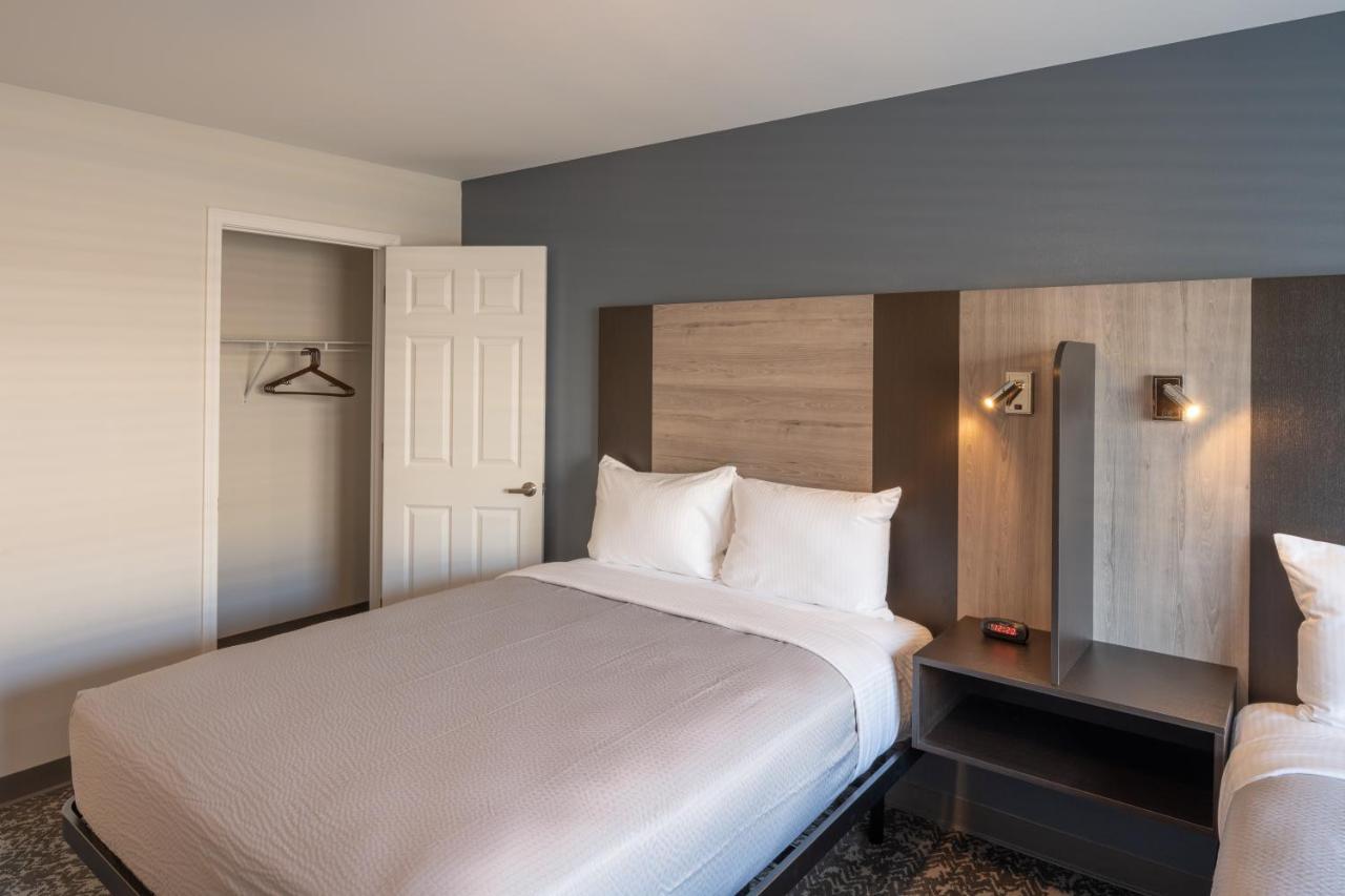 Hotel Stayapt Alexandria-fort Belvoir 2*