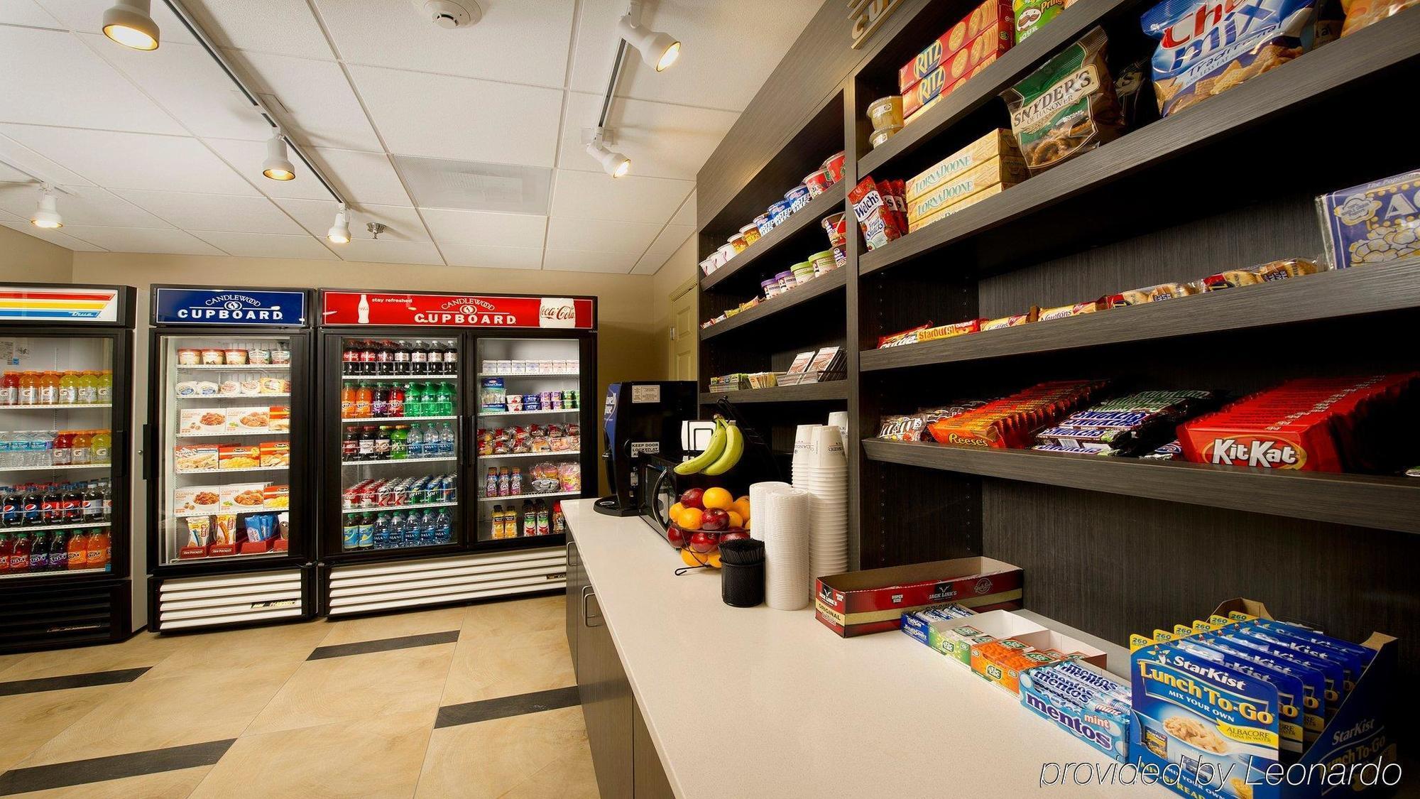 Hotel Stayapt Alexandria-fort Belvoir 2*